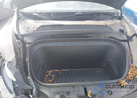 2025 Tesla Model Y Long Range Dual Motor All-Wheel Drive из США, поврежденный, VIN 7SAYGDEE9SA355439